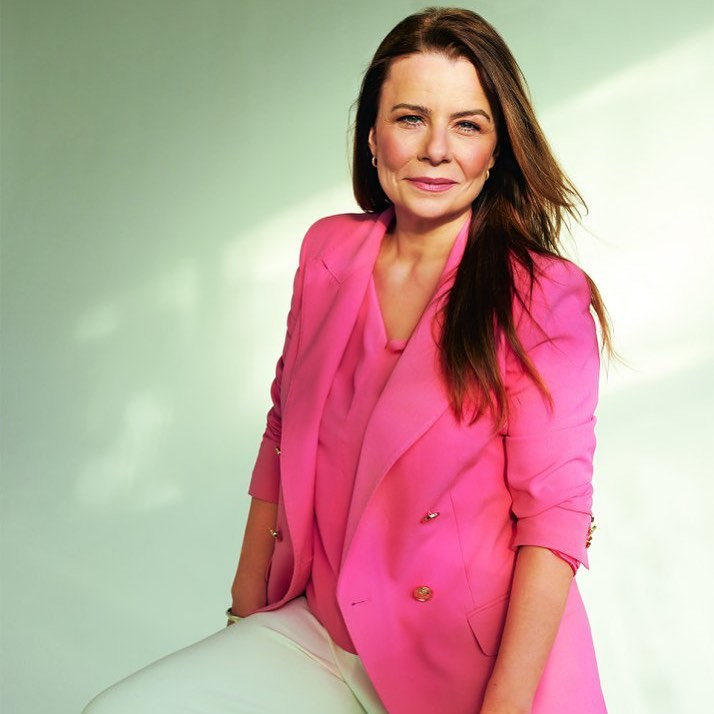 Agata Kulesza – wykształcenie